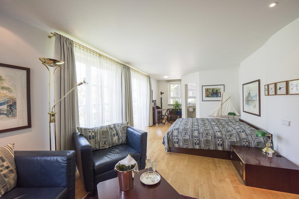 Artvilla Am See - Offen April Bis 18 Oktober 2025 Radolfzell am Bodensee Room photo